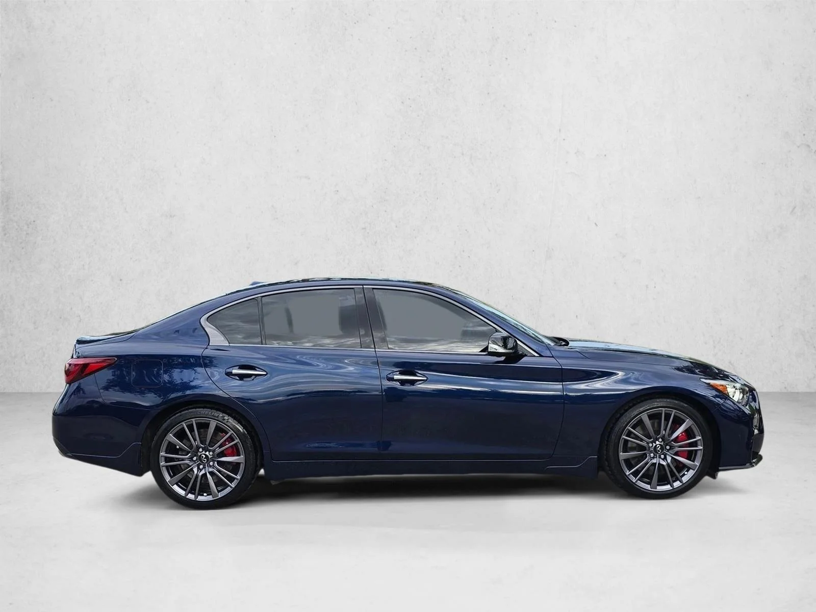 Used 2024 Grand Blue INFINITI RED SPORT 400 image 4