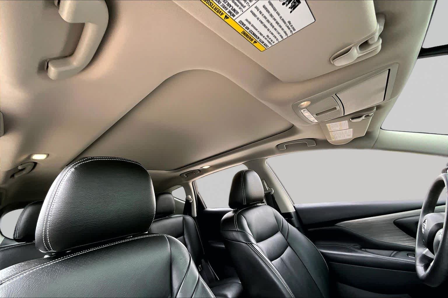 Used 2017 Pearl White Nissan SV image 13