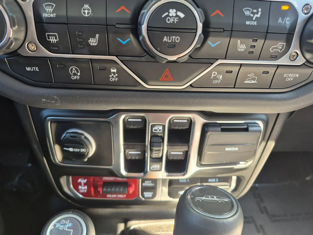 2025 Jeep Gladiator Rubicon - Photo 17