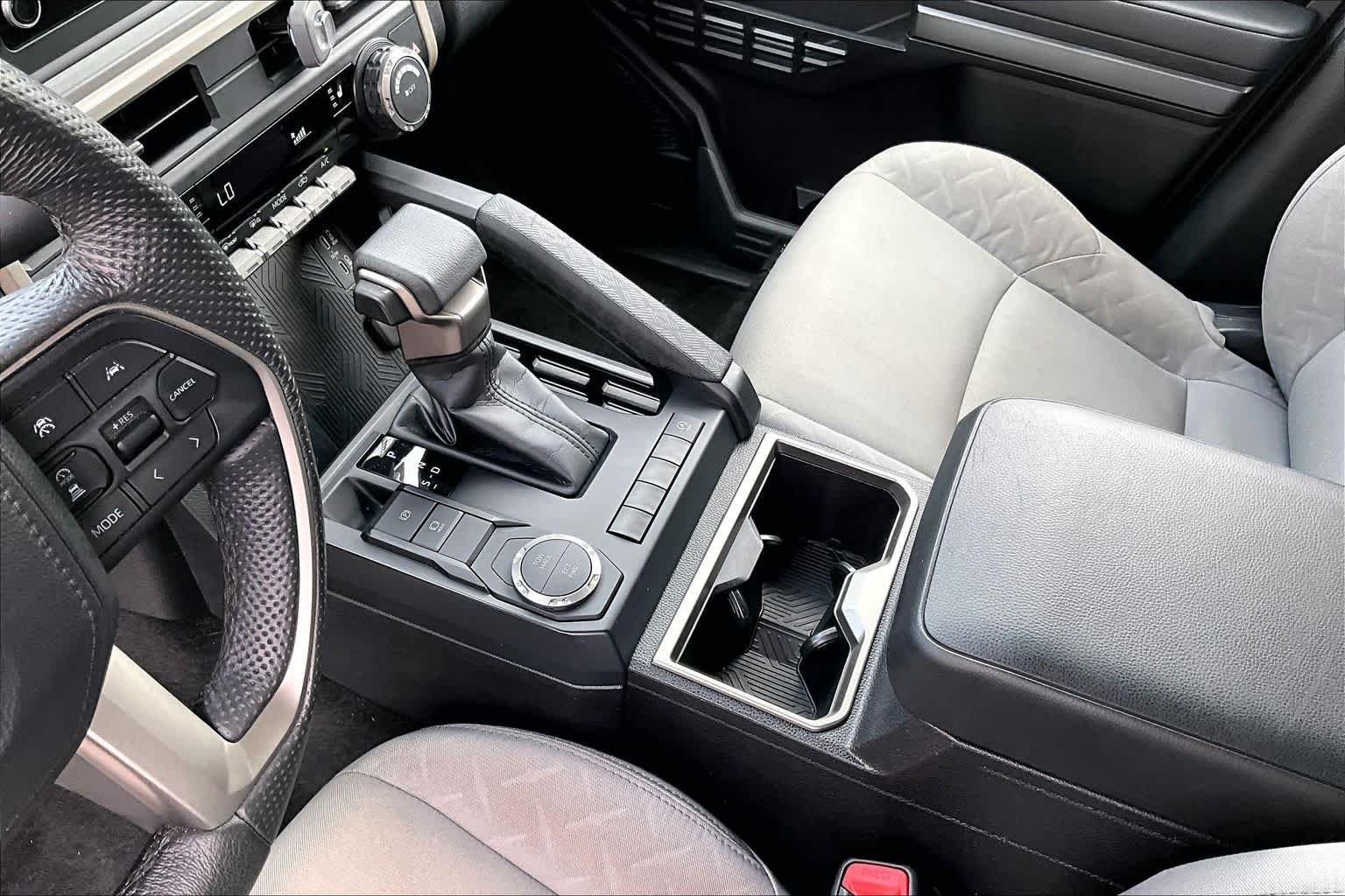 Used 2024 Ice Cap Toyota SR5 image 17
