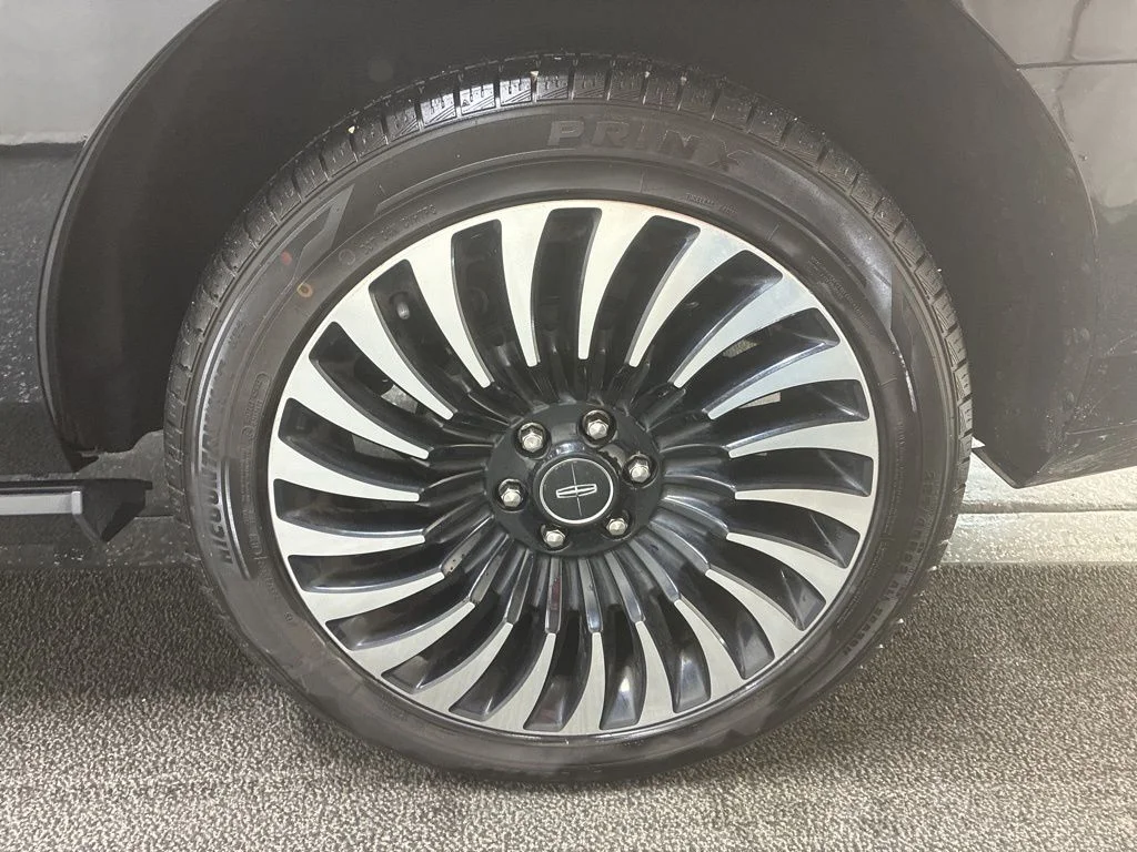 Used 2018 Black Lincoln Black Label image 10