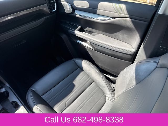 Used 2025 Gray Ford Lariat image 16
