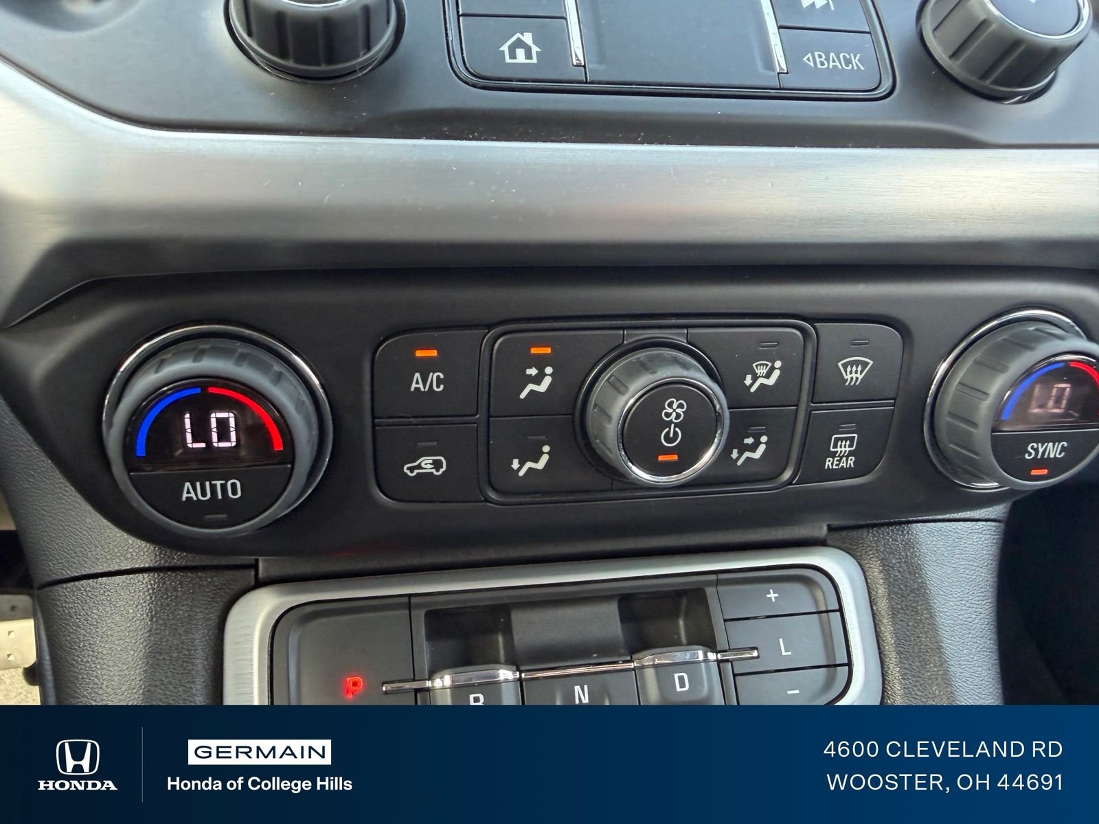2023 GMC Acadia SLE - Photo 24