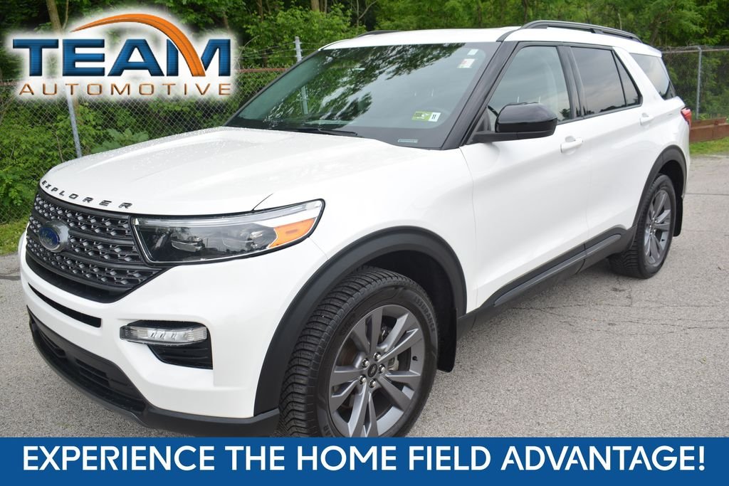 2022 Ford Explorer XLT 4WD's photo
