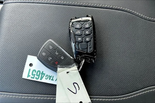 Used 2025 Blue Chevrolet Premier image 35