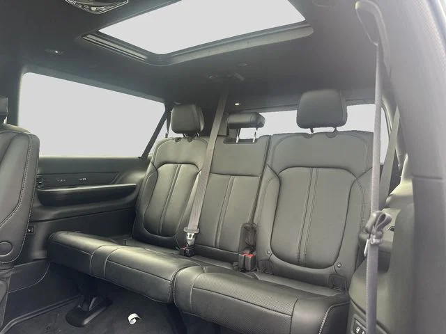 New 2026 Steel Blue Exterior Paint Jeep Limited Reserve image 11