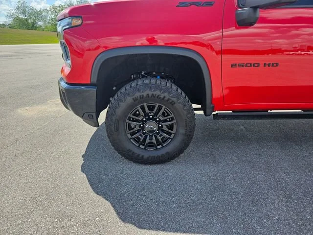 Used 2024 Red Hot Chevrolet ZR2 image 27