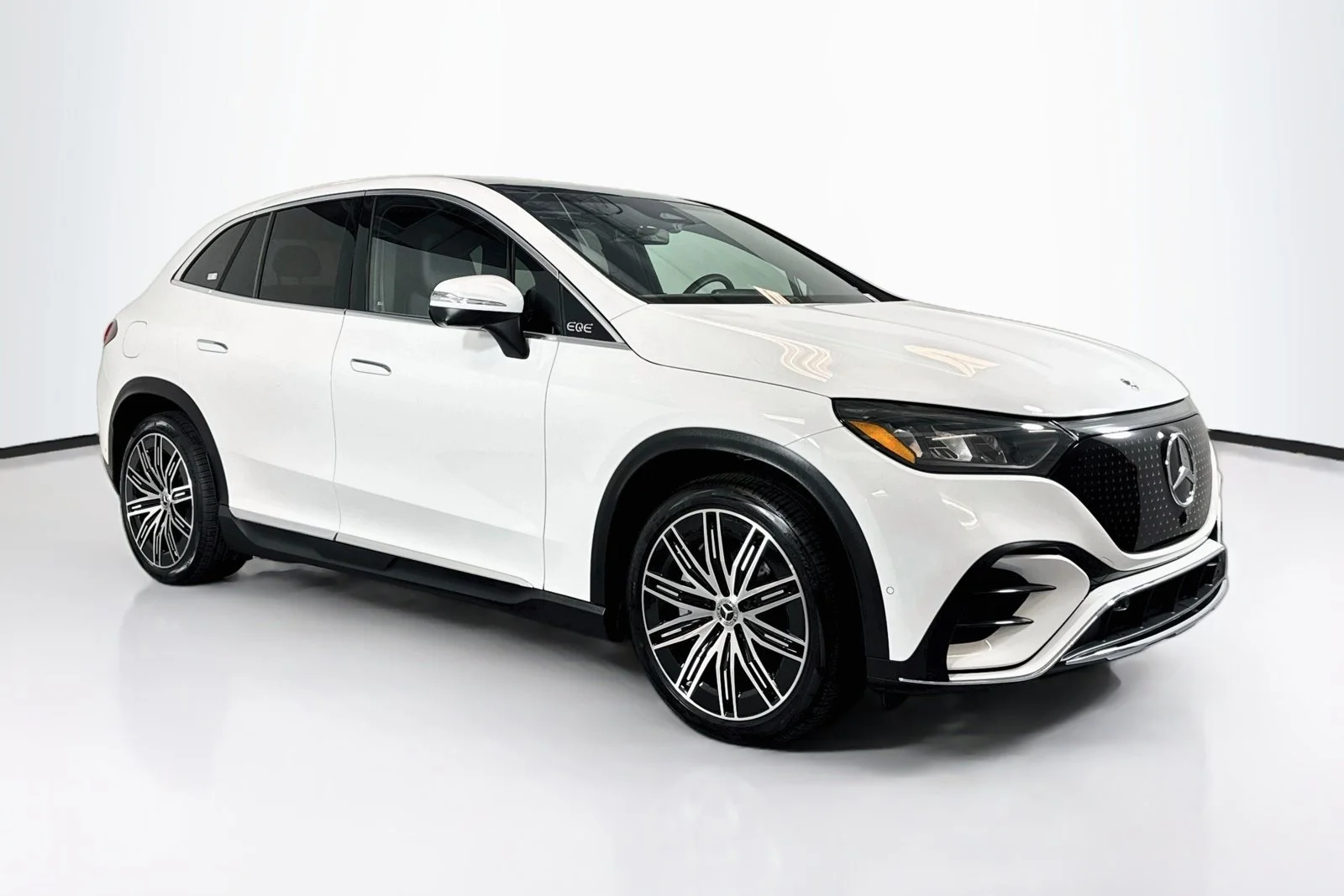Used 2024 Polar White Mercedes-Benz EQE 350+ image 3