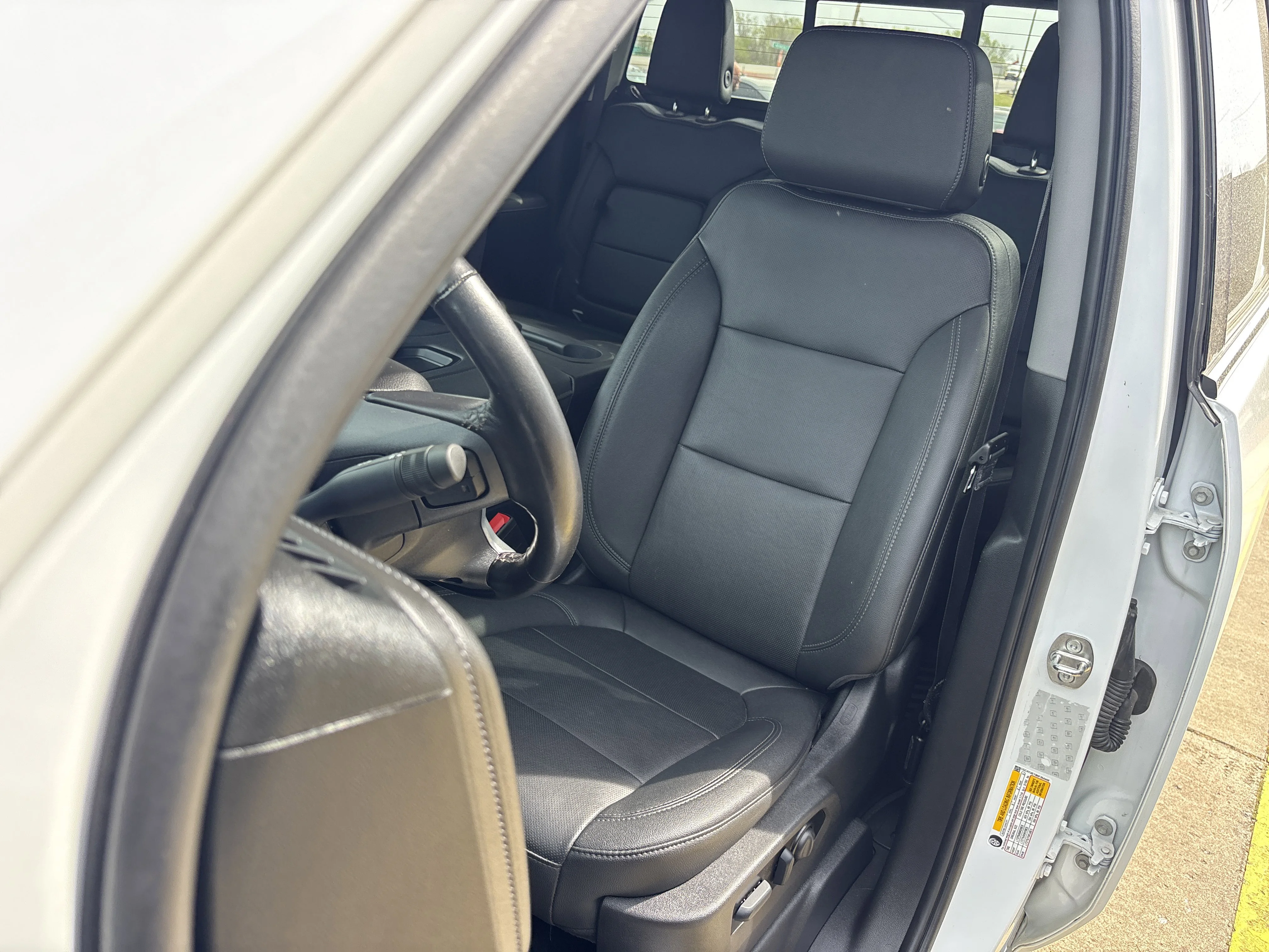Used 2022 Summit White Chevrolet LTZ 4WD image 25