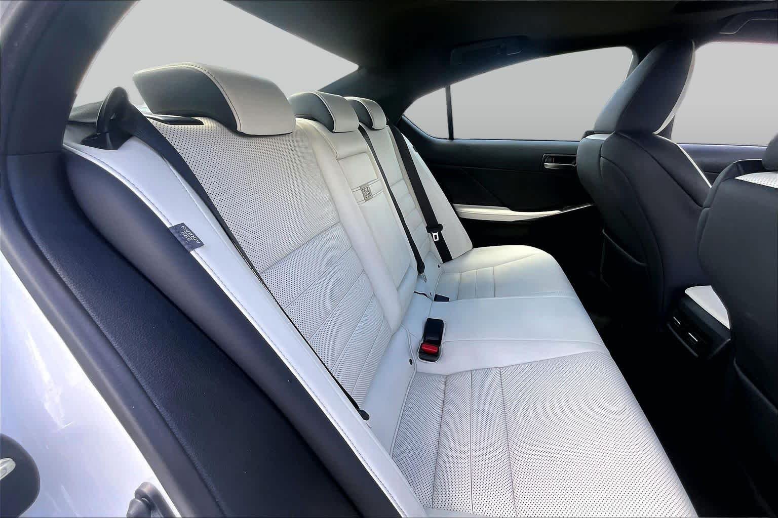Used 2023 Ultra White Lexus F SPORT image 21
