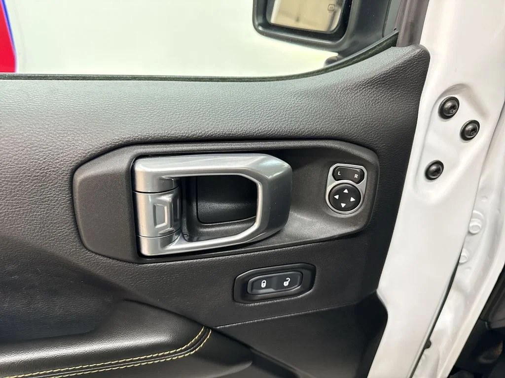 Used 2024 Bright White Clearcoat Jeep Sahara image 16