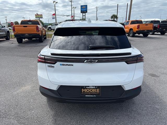 New 2026 Summit White Chevrolet LT image 7