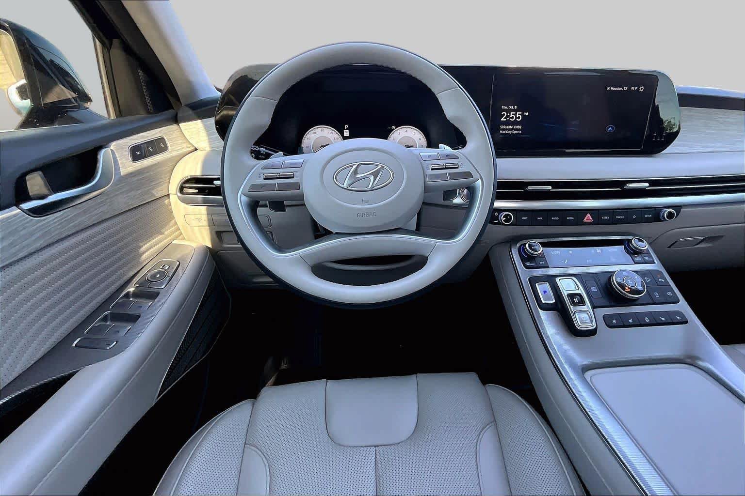 Used 2024 Abyss Black Pearl Hyundai Calligraphy image 6