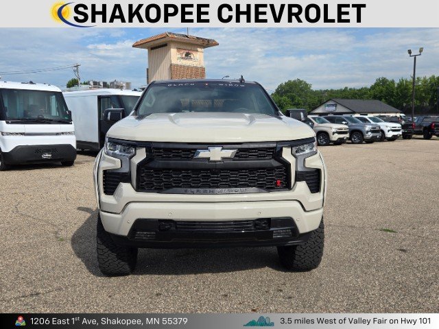 New 2026 White Sands Chevrolet RST (Black Widow Edition)  image 8