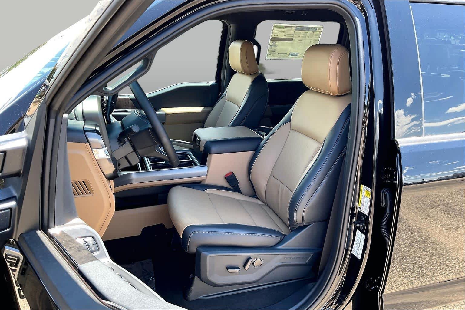 New 2026 Agate Black Metallic Ford F-250® Lariat® image 9