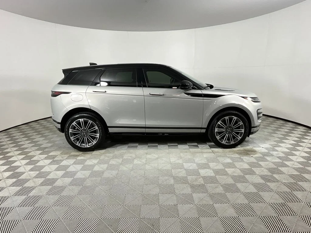 Used 2026 Seoul Pearl Silver Metallic Land Rover Dynamic image 6