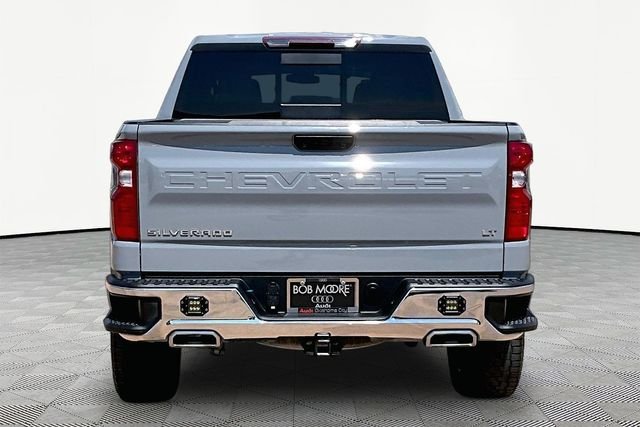 Used 2024 Gray Chevrolet LT image 4