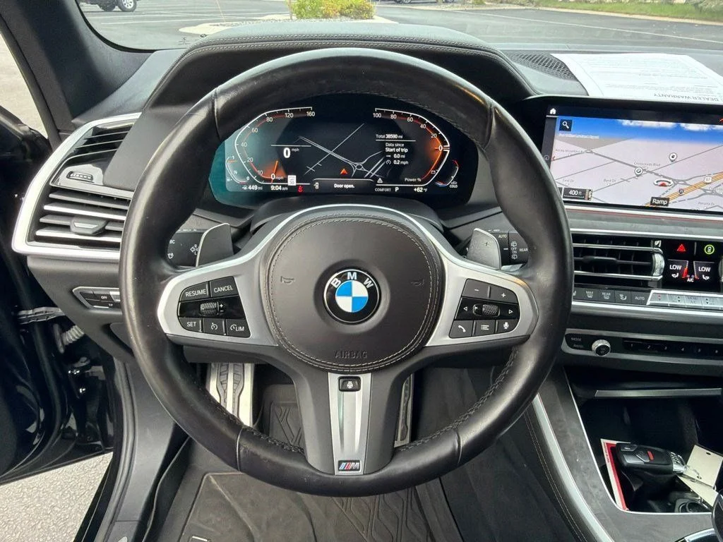 Used 2022 Black Sapphire Metallic BMW xDrive40i image 13