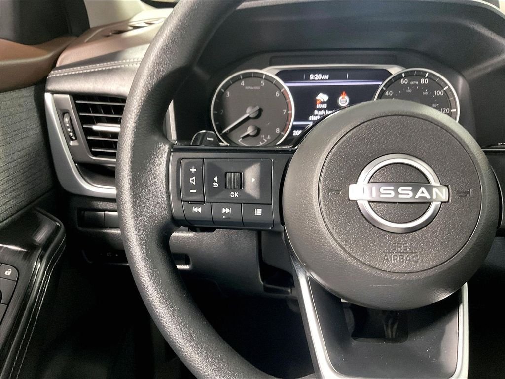 Used 2023 Gray Nissan SV image 21