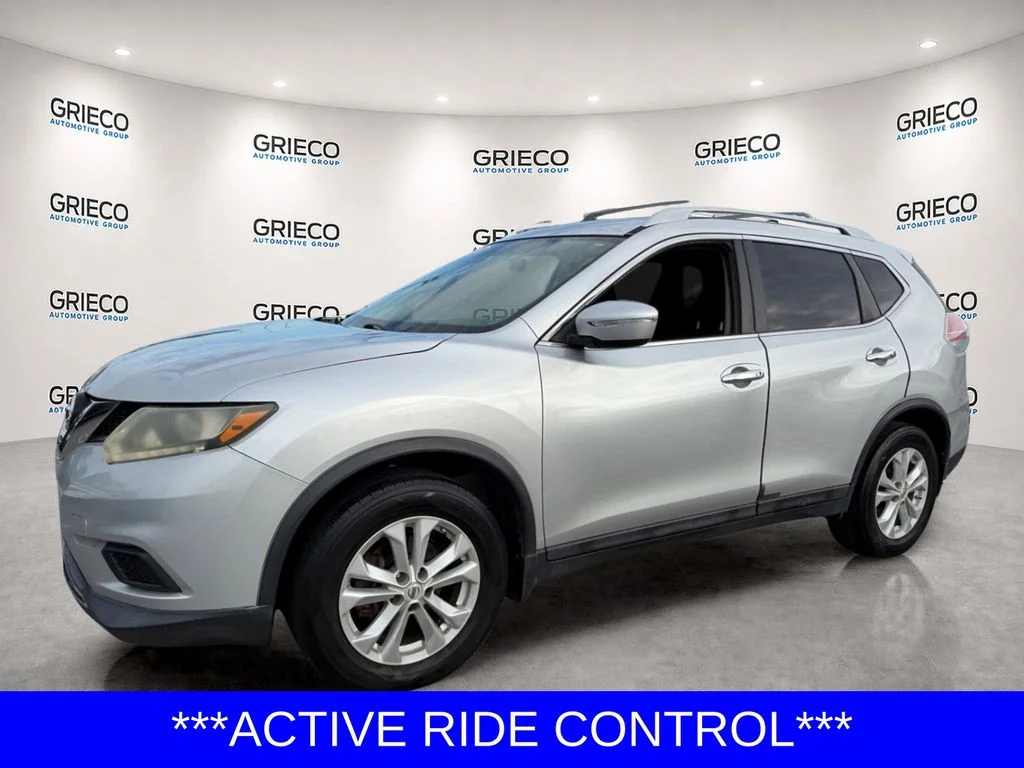 Used 2014 Silver Nissan SV image 3