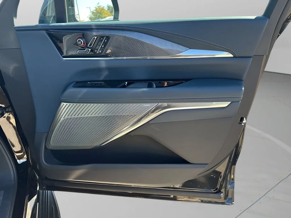 2026 Cadillac Escalade IQ Premium Luxury - Photo 14