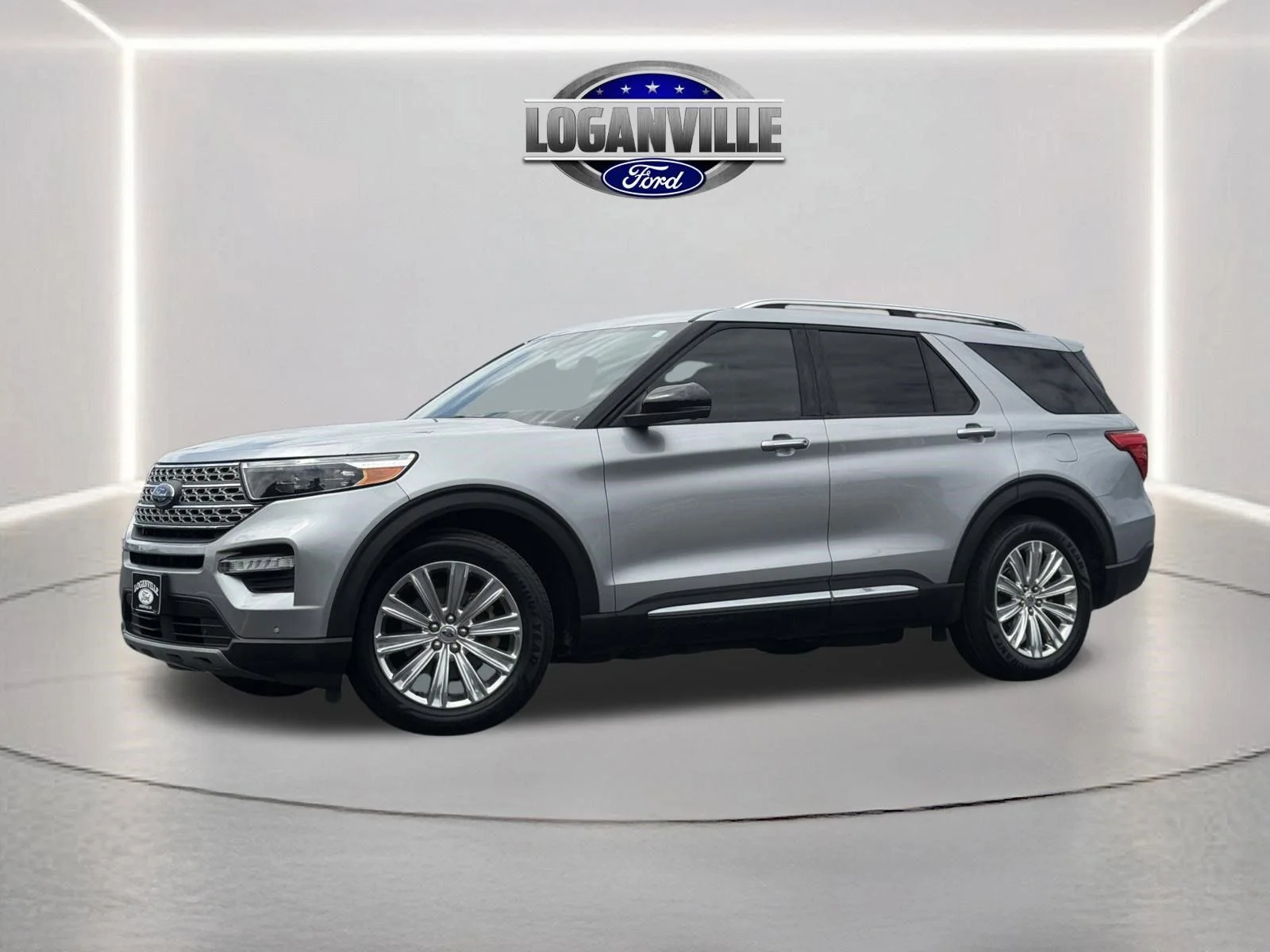 2020 Ford Explorer Limited RWD's photo