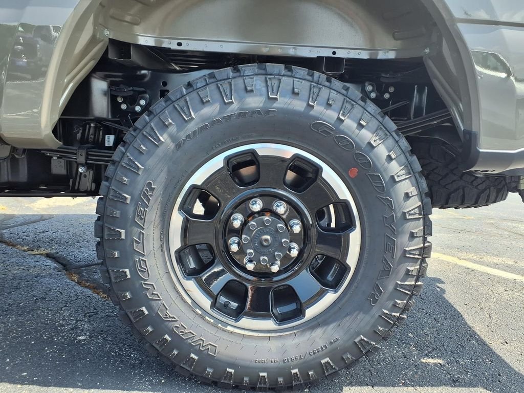 New 2026 Marsh Gray Ford F-350® Lariat® image 8