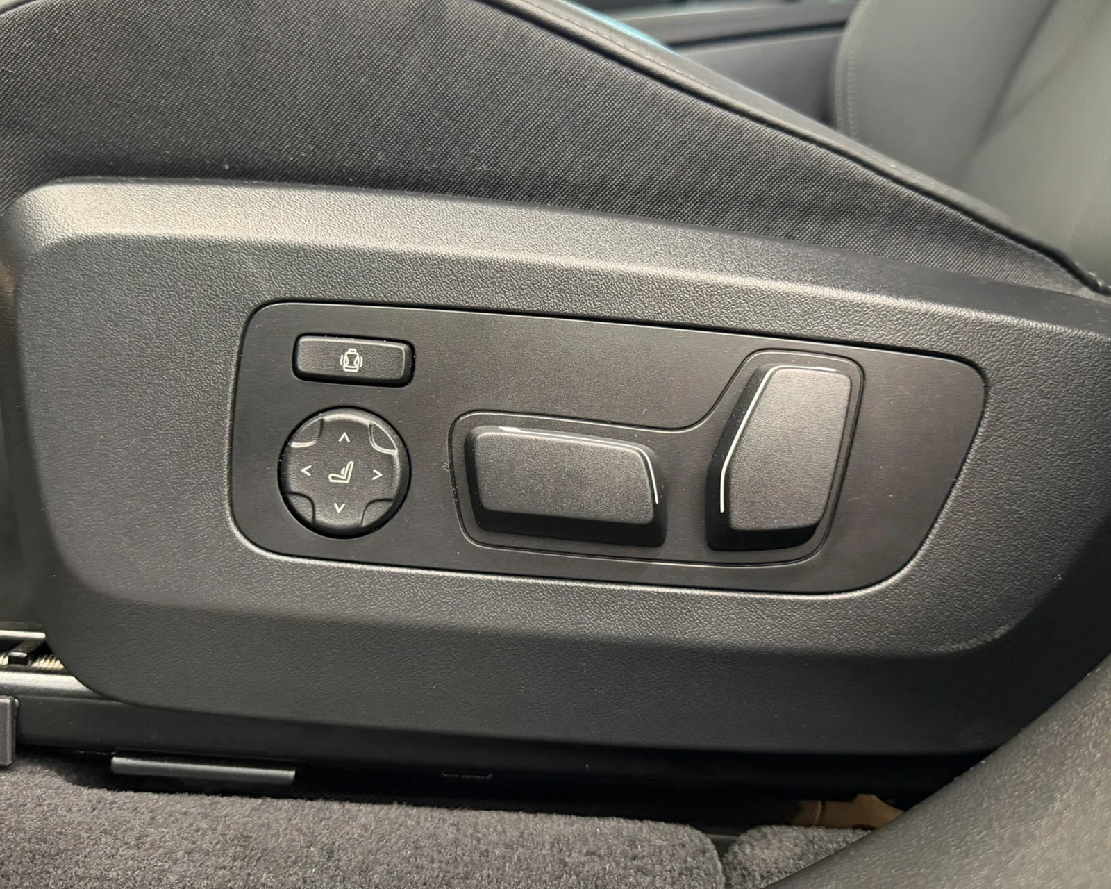 Used 2025 Black BMW 30 xDrive image 15