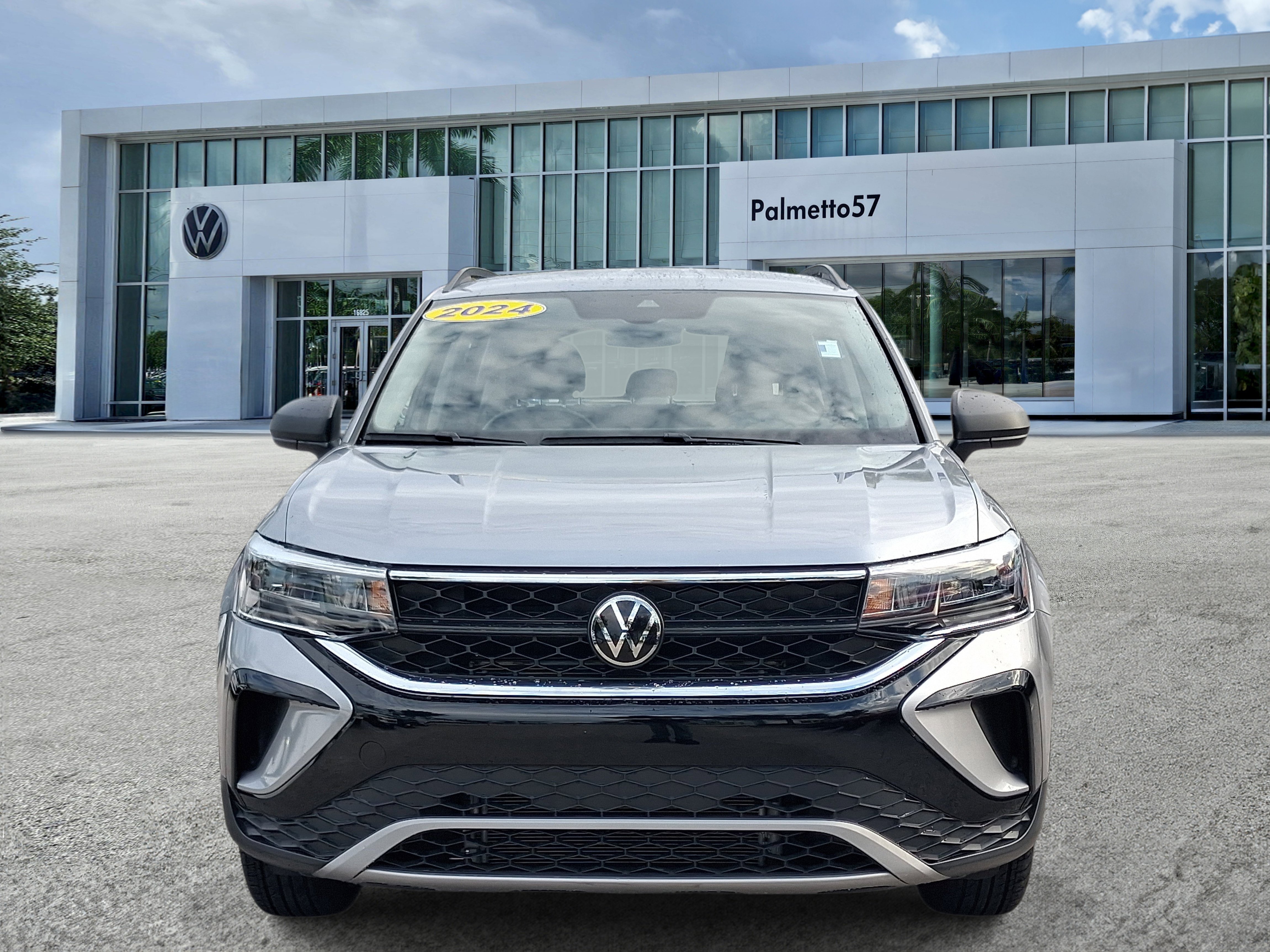 Certified Used 2024  Volkswagen 1.5T S image 2