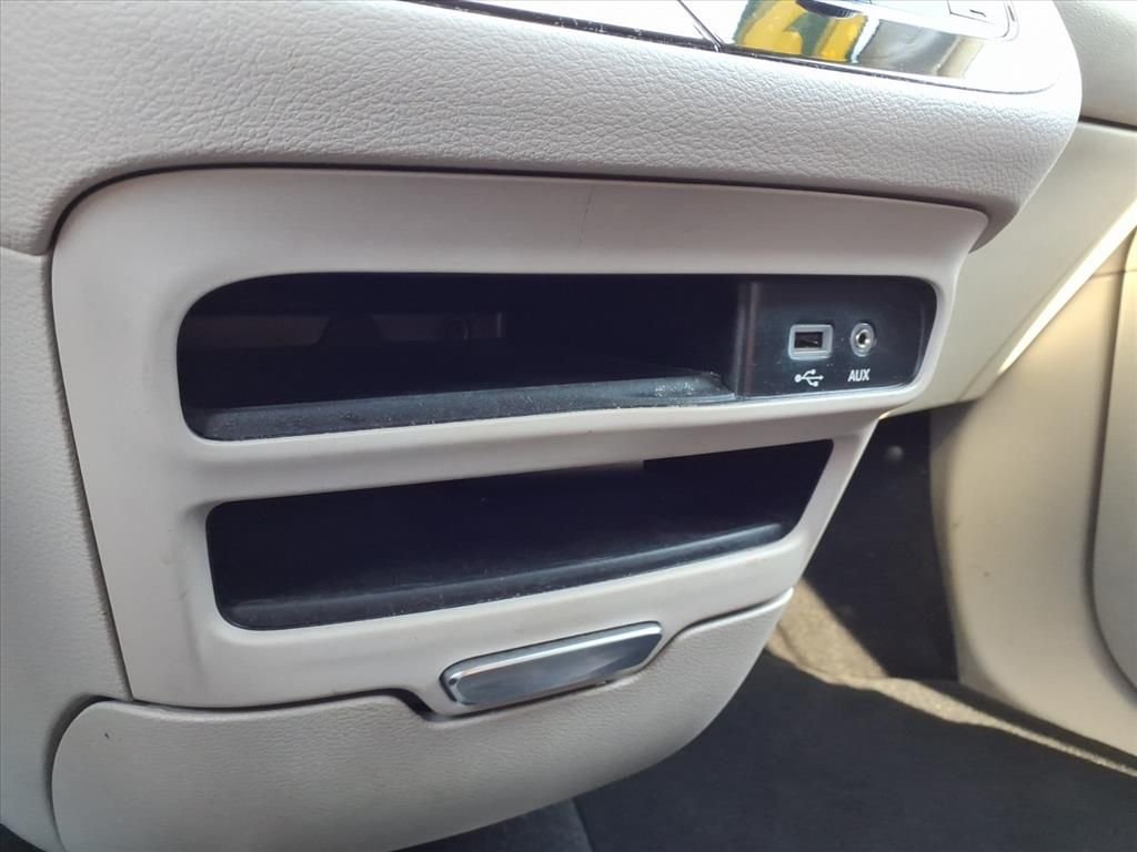 Certified Used 2019 White Chrysler Touring Plus image 21
