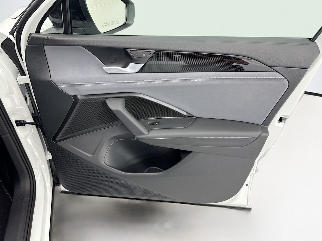 New 2026 Opal White W/Deep Black Roof Volkswagen SE R-Line Black image 23