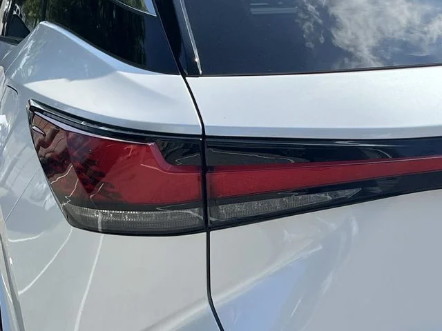 Certified Used 2024 EMINENT WHITE PEARL Lexus 350 Luxury image 10