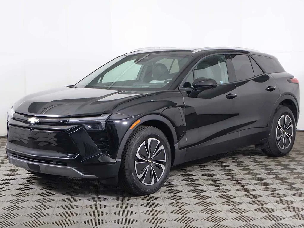 Used 2024 Black Chevrolet LT image 10