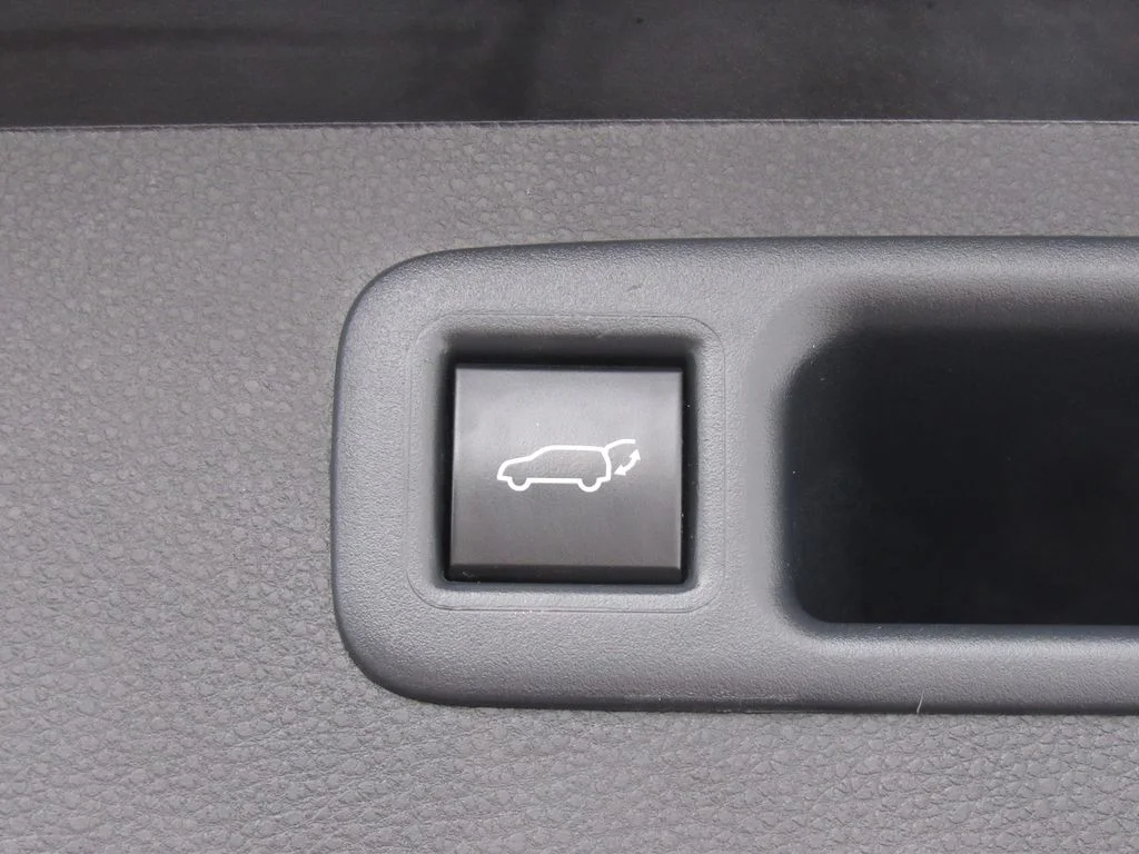 2025 Toyota Highlander XSE - Photo 22
