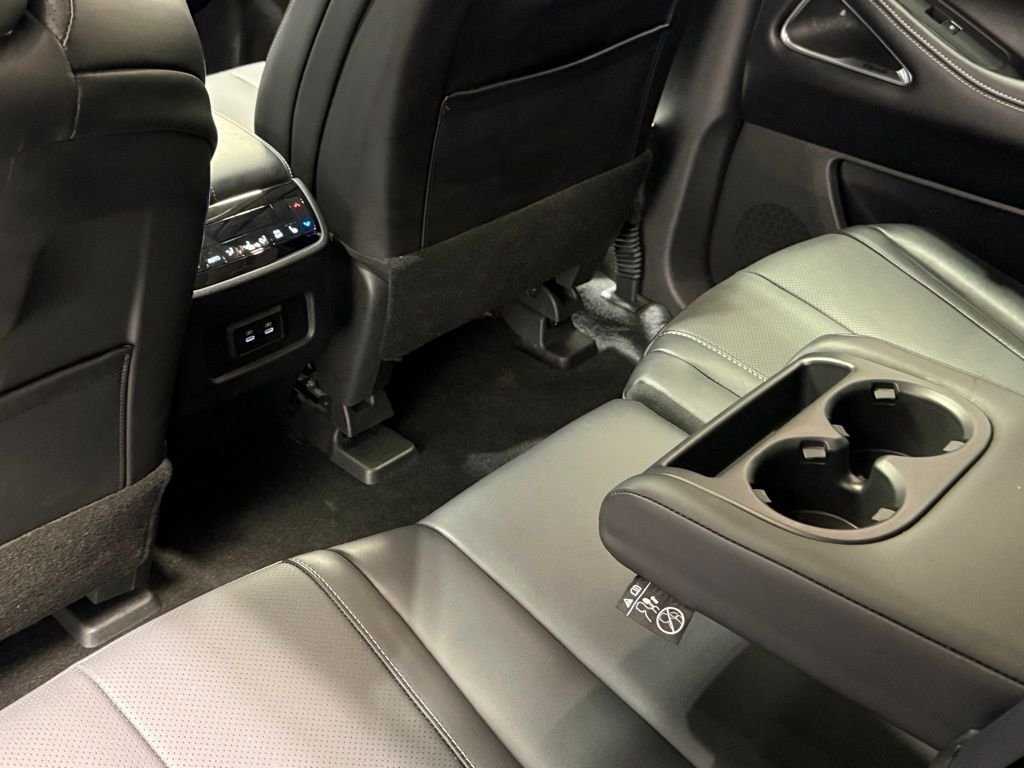 Used 2026 Mineral Black INFINITI LUXE image 30