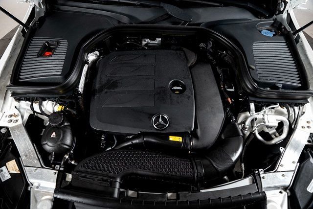 2022 Mercedes-Benz GLC GLC300 - Photo 10