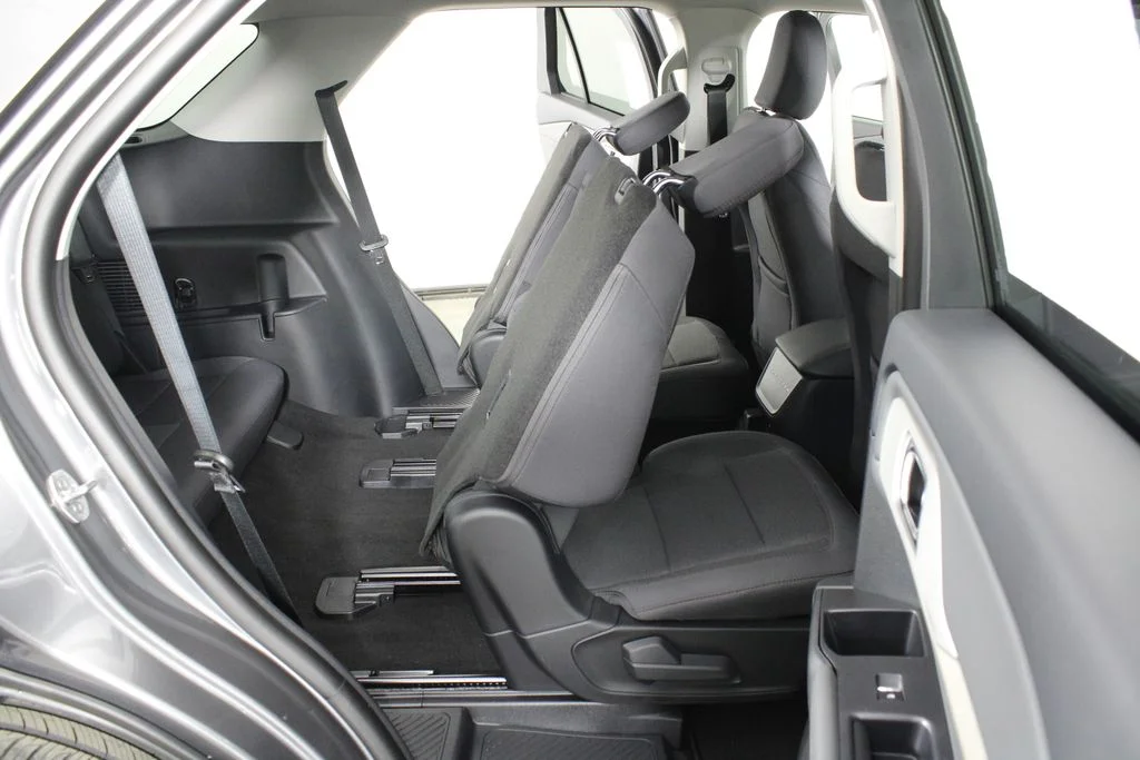 New 2026 Carbonized Gray Metallic Ford Active image 15