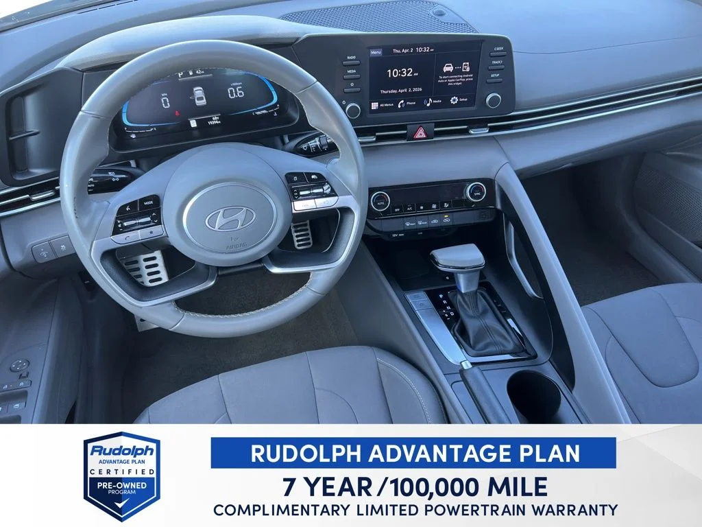 Used 2025 Gray Hyundai SEL Sport image 13