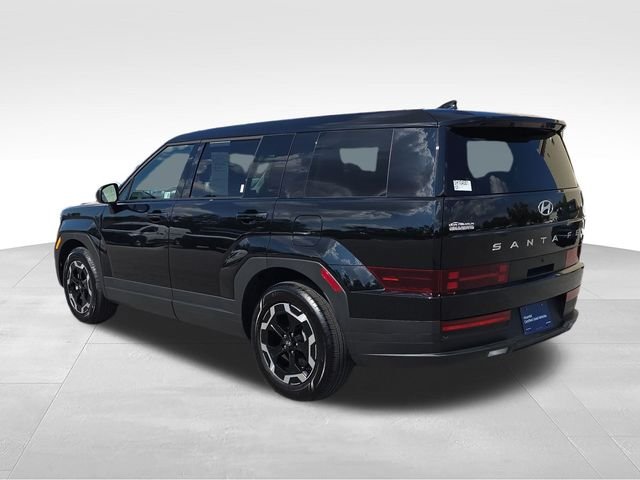 Used 2025 Black Hyundai SE image 3