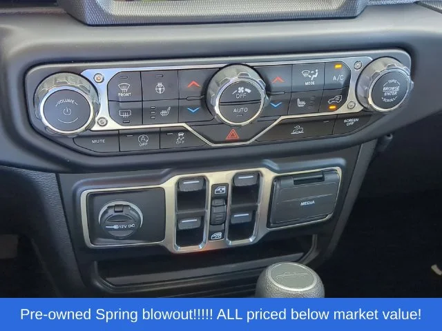 Used 2021 Gray Jeep Sport image 31