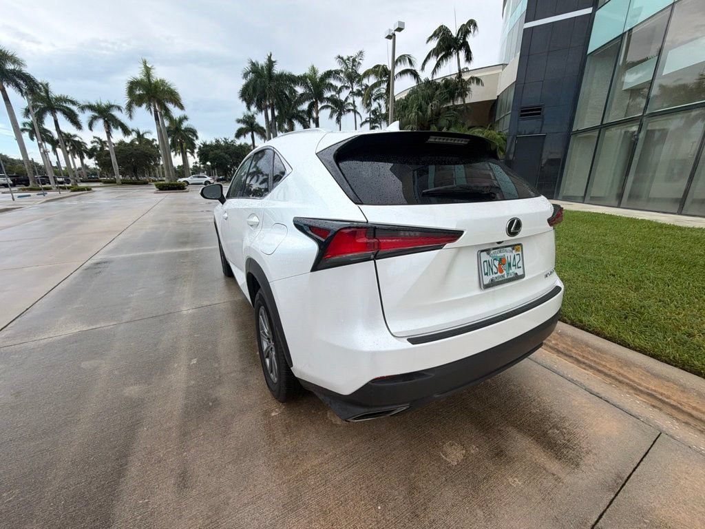 Used 2018 White Lexus  image 8