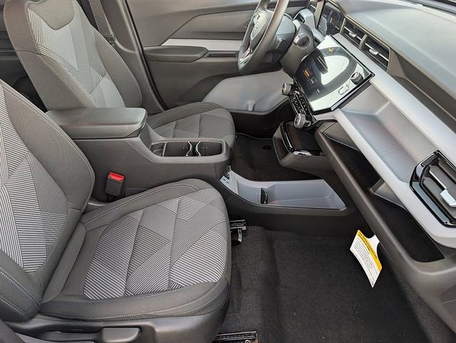 2027 Chevrolet Bolt LT - Photo 13