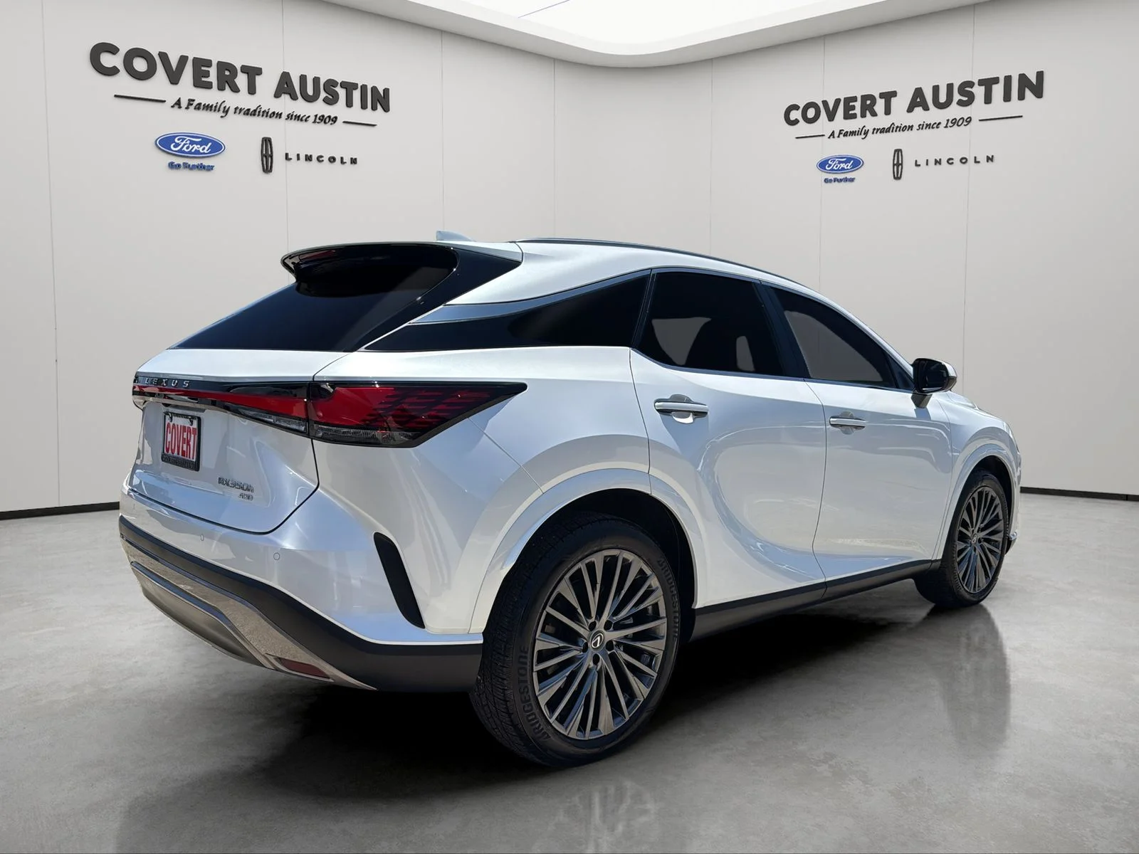Used 2024 White Lexus 350h Luxury image 5