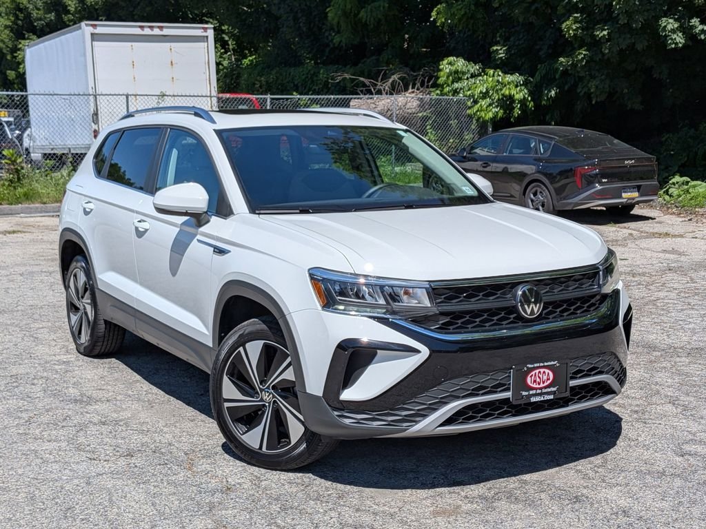 2023 Volkswagen Taos 1.5T SE 4Motion's photo