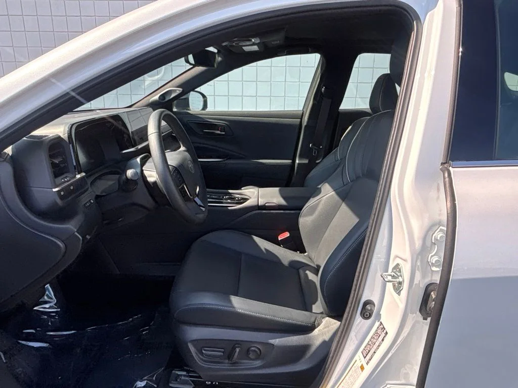 Used 2026 White Toyota Limited image 4
