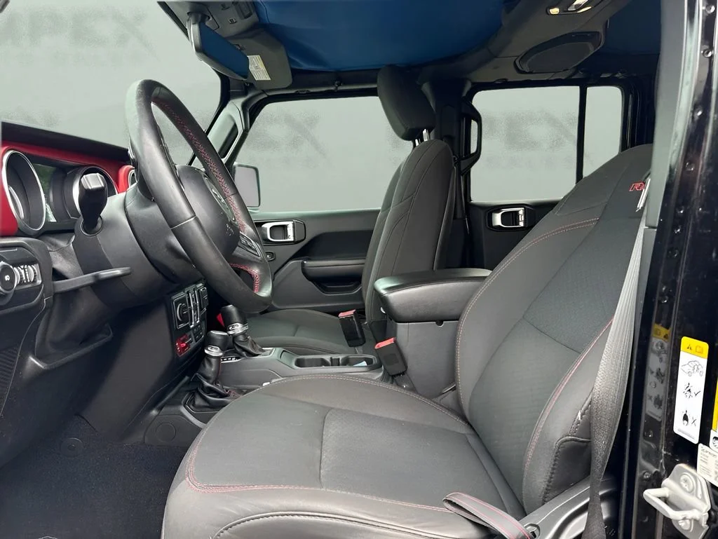 Used 2019  Jeep Rubicon image 10
