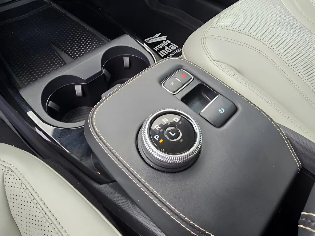 Used 2024 Star White Metallic Tri-Coat Ford Premium image 16