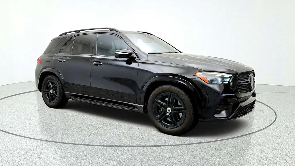 Used 2024 Black Mercedes-Benz GLE 450 4MATIC® SUV image 3