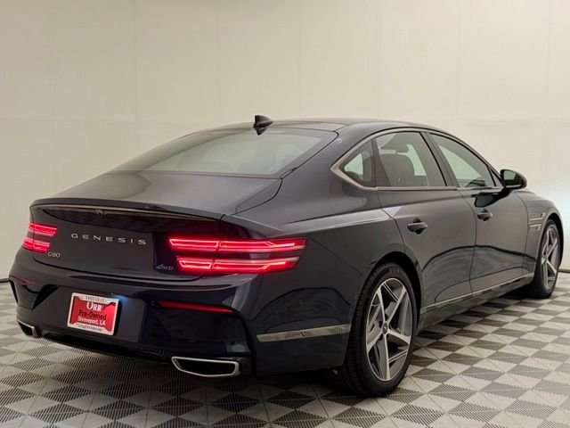 Used 2023 Capri Blue Genesis 2.5T image 13