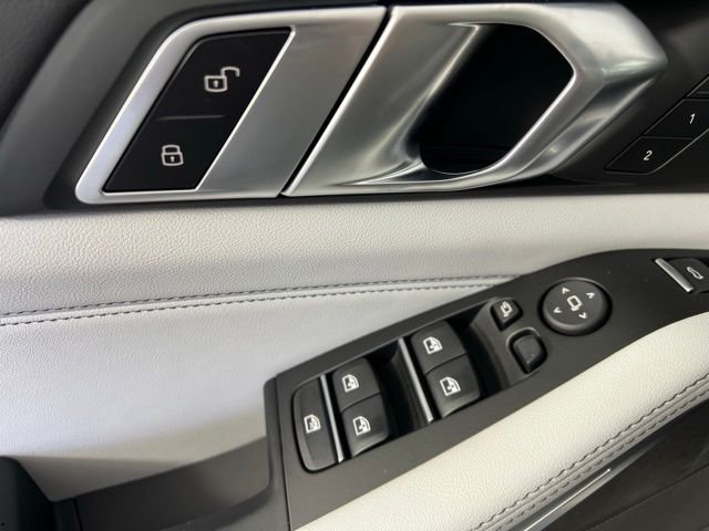 New 2026 White BMW sDrive40i image 14